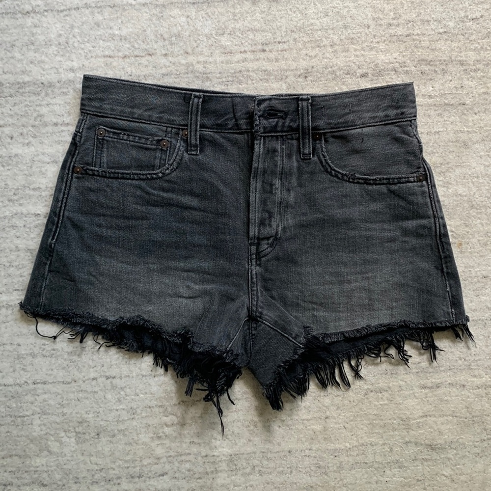 Madewell black denim shorts - size 25